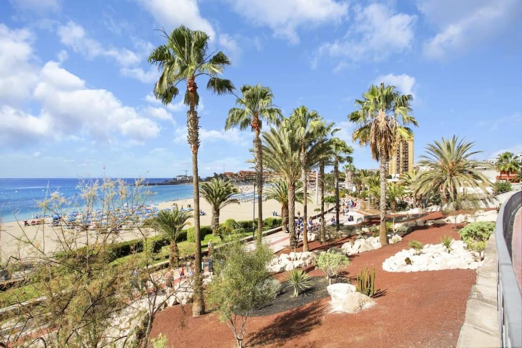 Studio In Torres Del Sol Griffin Near The Beach 阿罗纳 外观 照片