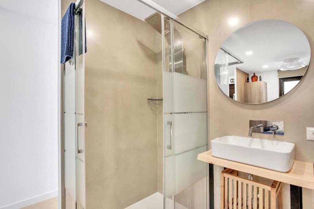 Studio In Torres Del Sol Griffin Near The Beach 阿罗纳 外观 照片