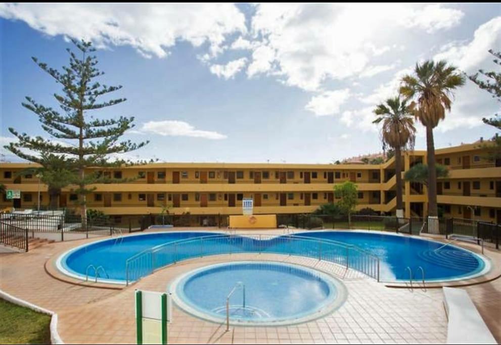 Studio In Torres Del Sol Griffin Near The Beach 阿罗纳 外观 照片