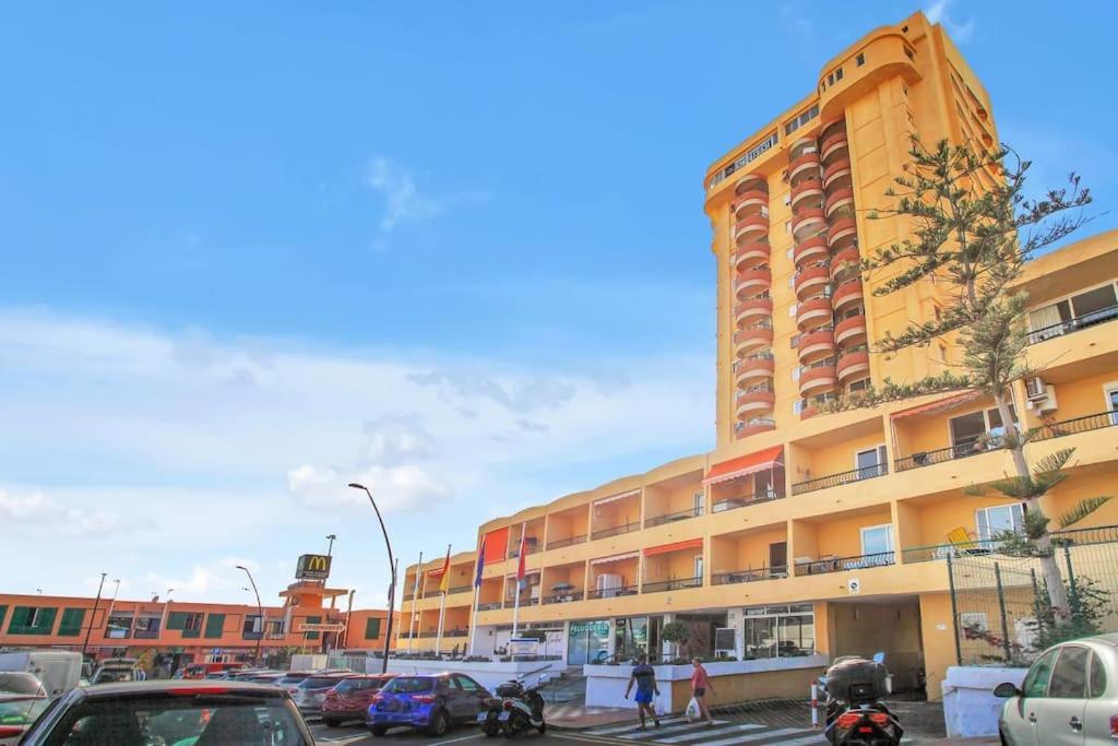 Studio In Torres Del Sol Griffin Near The Beach 阿罗纳 外观 照片