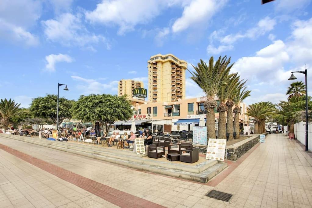 Studio In Torres Del Sol Griffin Near The Beach 阿罗纳 外观 照片