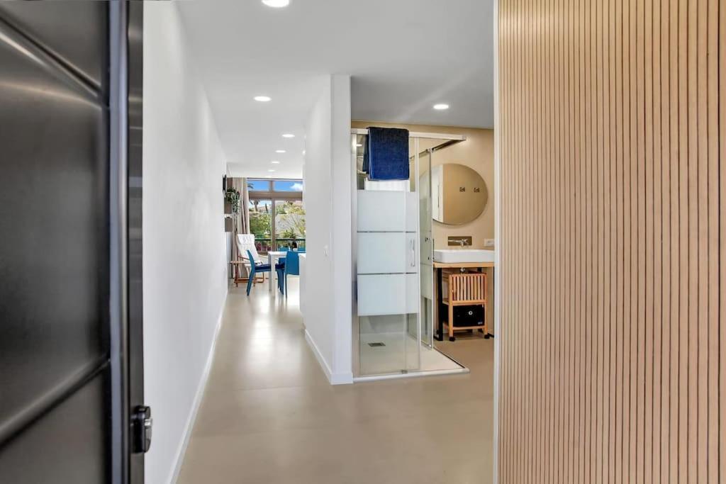 Studio In Torres Del Sol Griffin Near The Beach 阿罗纳 外观 照片